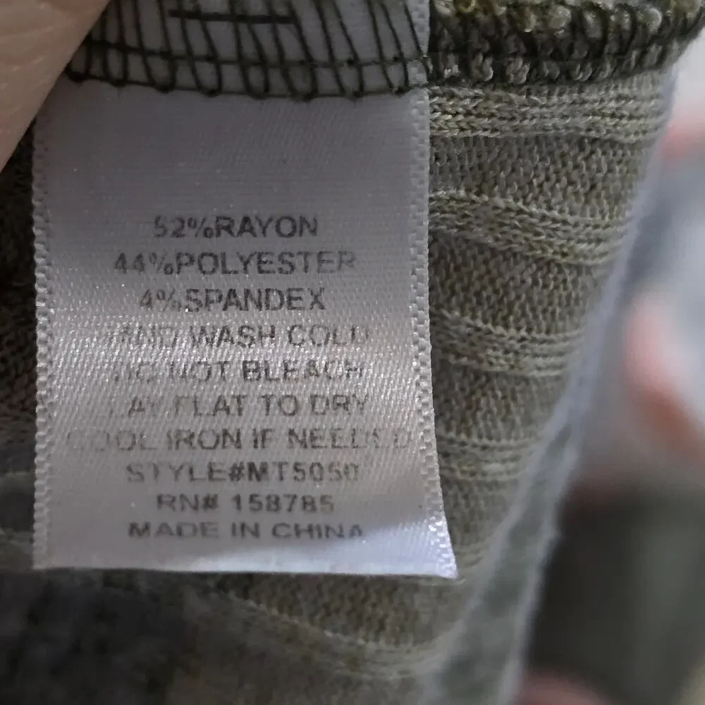 Another Reason Camouflage Waffle Knit Top Medium - Picture 6 of 6